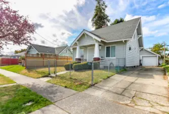 Full Front Driveway & Garage