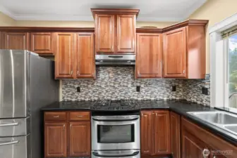 Kitchen Cherry Cabinets wit