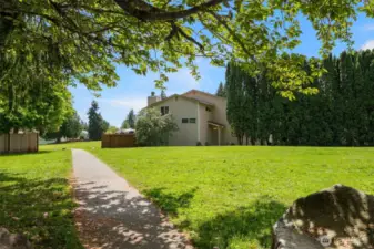 Big centrally located park with picnic tables for the community.
