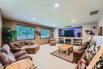 Large Family room for gatherings with a gas fireplace