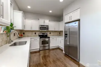 Kitchen with Quartz Countertops