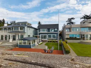 Seamless waterfront living