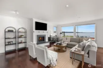 Sweeping views of Puget Sound and Cascade Mountains