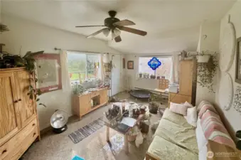 Back Cottage LR