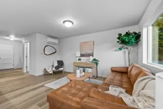 Photographs are for illustrative purposes only. Features, finishes, interior/exterior colors, landscaping and floorplan shown may vary from actual homes built.