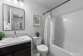 Photographs are for illustrative purposes only. Features, finishes, interior/exterior colors, landscaping and floorplan shown may vary from actual homes built.