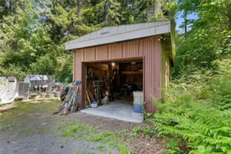 Garage features a remote door.