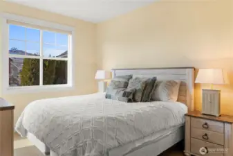 Guest Bedroom also offers King bed