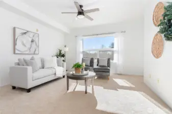 Welcome to unit #212 in the desirable Darby Estates, located in the prime Bellingham Cordata neighborhood.