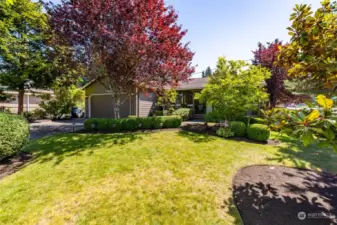 This is truly the OASIS in the CITY !  Your own 1 level rambler / cottage that has it all. Front sitting porch on your park included ;)  True 2 car attached garage with opener.