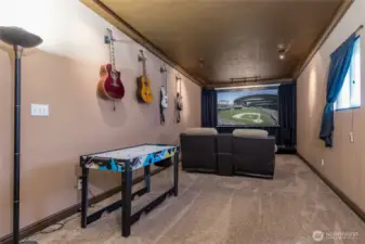 Bonus/Rec/Media Room
