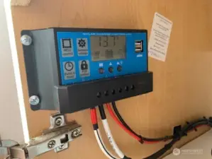 Solar charge controller