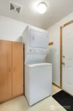 Convenient Utility room off of the garage.