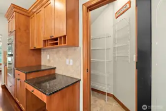 Walk in pantry