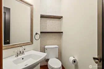 Powder bath on the main level