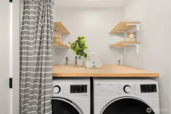 Newer W&D stay with the home.