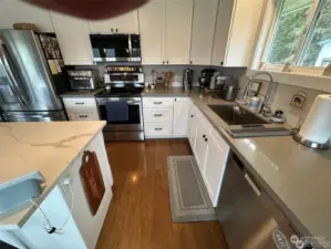 Kitchen 2-The Chef will love prepping meals in this beautiful kitchen located on the upper level.