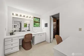 Primary dressing room