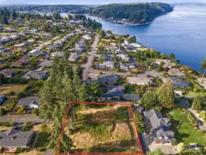 Beautiful and level lot is waiting for you to build your dream home!