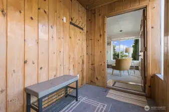 Upper Unit - Entry Porch