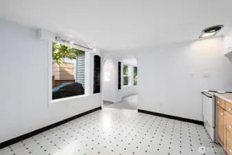 Lower Unit - Kitchen