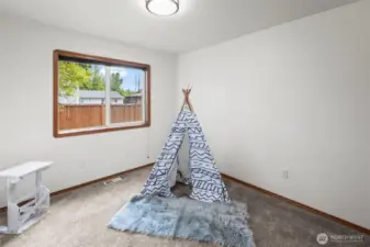 2nd bedroom