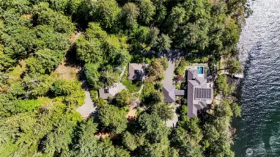 The main home, guesthouse and bunkhouse are positioned on this park-like property to ensure each of the structures possesses breathtaking views.