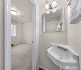 Primary 1/2 Bath