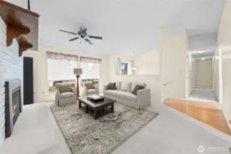 Lovely dining area makes waking up and having your coffee light and bright~