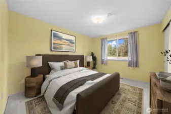 2nd bedroom is sunny and bright~