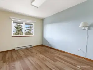 Guest bedroom unstaged