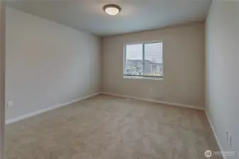 Photos of a previously built Rainier plan. SOme upgrades may appear that are no longer available.