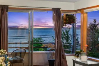 Enjoy the wow sunset view from living room