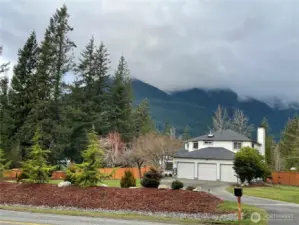 Spectacular view of Mt Si