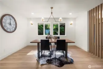 LARGE DINING ROOM - EALISY FIT A TABLE FOR 10