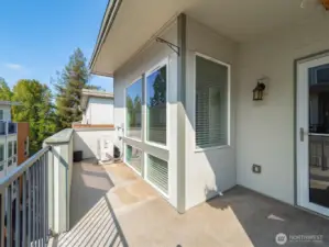 Upper Level Deck