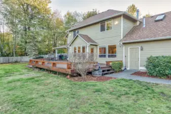 Covered porches on both the front and back—perfect for year-round enjoyment.