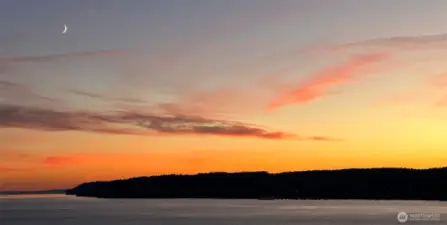 Gorgeous sunsets from your deck!