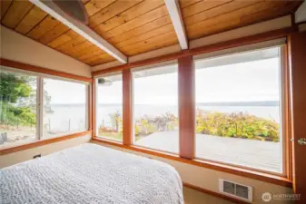 Primary bedroom has incredible Southerly views of Mt Rainier, the Mukilteo ferry crossing & the Olympic Mountains.