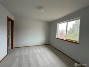 3rd room upstairs with walk in closet