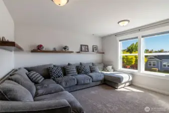 Massive Bonus Room Upstairs