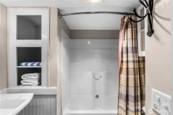 Sparkling clean full bath