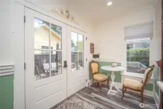 Kitchen nook