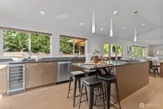 Even with all the blinds up, your have plenty of privacy from neighbors.