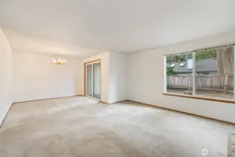 This room is huge!!!