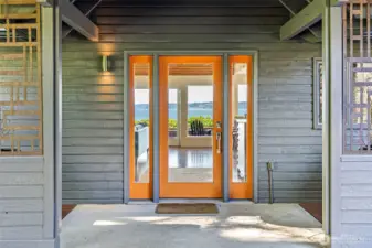 Stepless covered front entry with water view