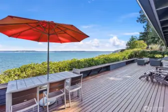 1100 SF view deck with bench seating is ideal for entertaining large groups