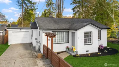 Front of home. Fully fenced.