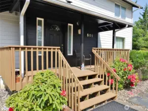 Covered Front Deck/Entry.