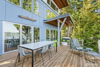Full length PVC deck for easy maintenance. Overhead heaters on both